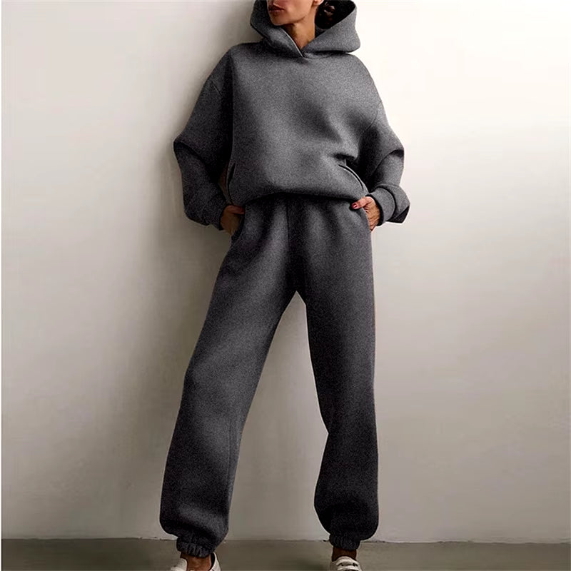 Women's Autumn Fashion Oversized Tracksuit Set with Warm Hoodie and Long Pants