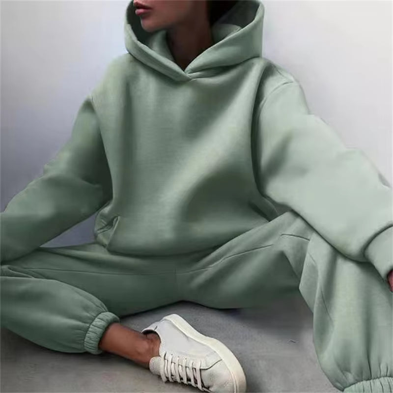 Women's Autumn Fashion Oversized Tracksuit Set with Warm Hoodie and Long Pants