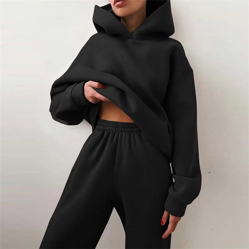 Women's Autumn Fashion Oversized Tracksuit Set with Warm Hoodie and Long Pants